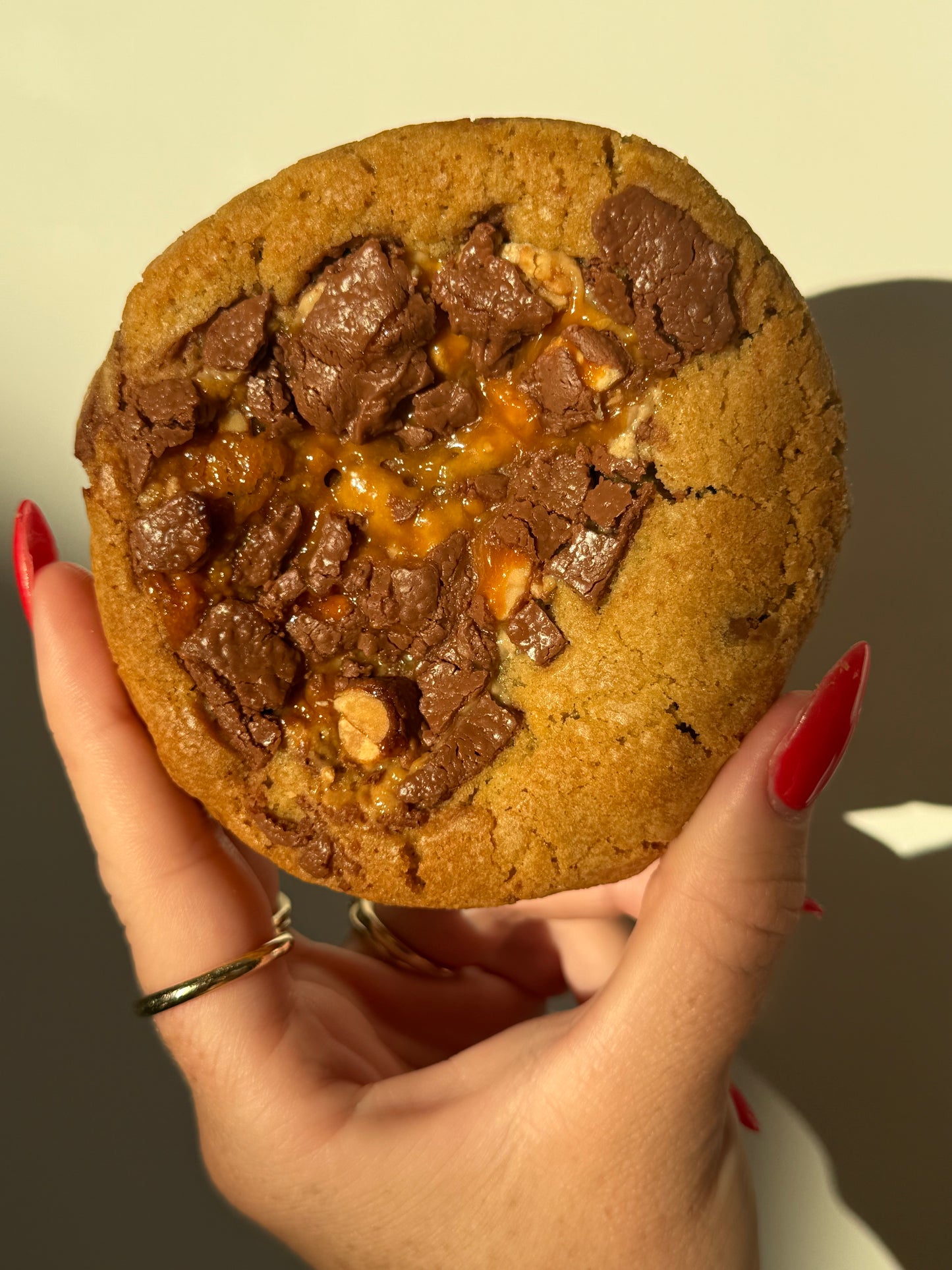 Box of six cookies - snickers